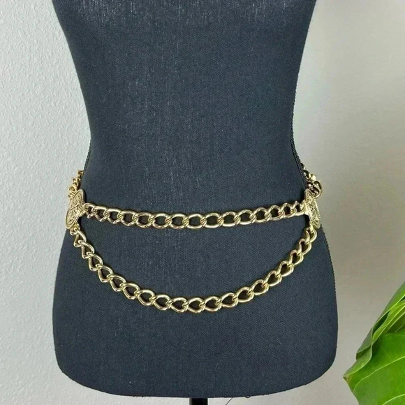 Escada Vinatge Designer Women’s Gilted Gold Tone Couture Chain Link Belt - Picture 1 of 15